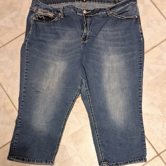 q Womens Cato Stretch Denim Plus Size Dungarees Capris Size 28W - Picture 1 of 5